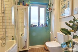 Photo 17- click for photo gallery